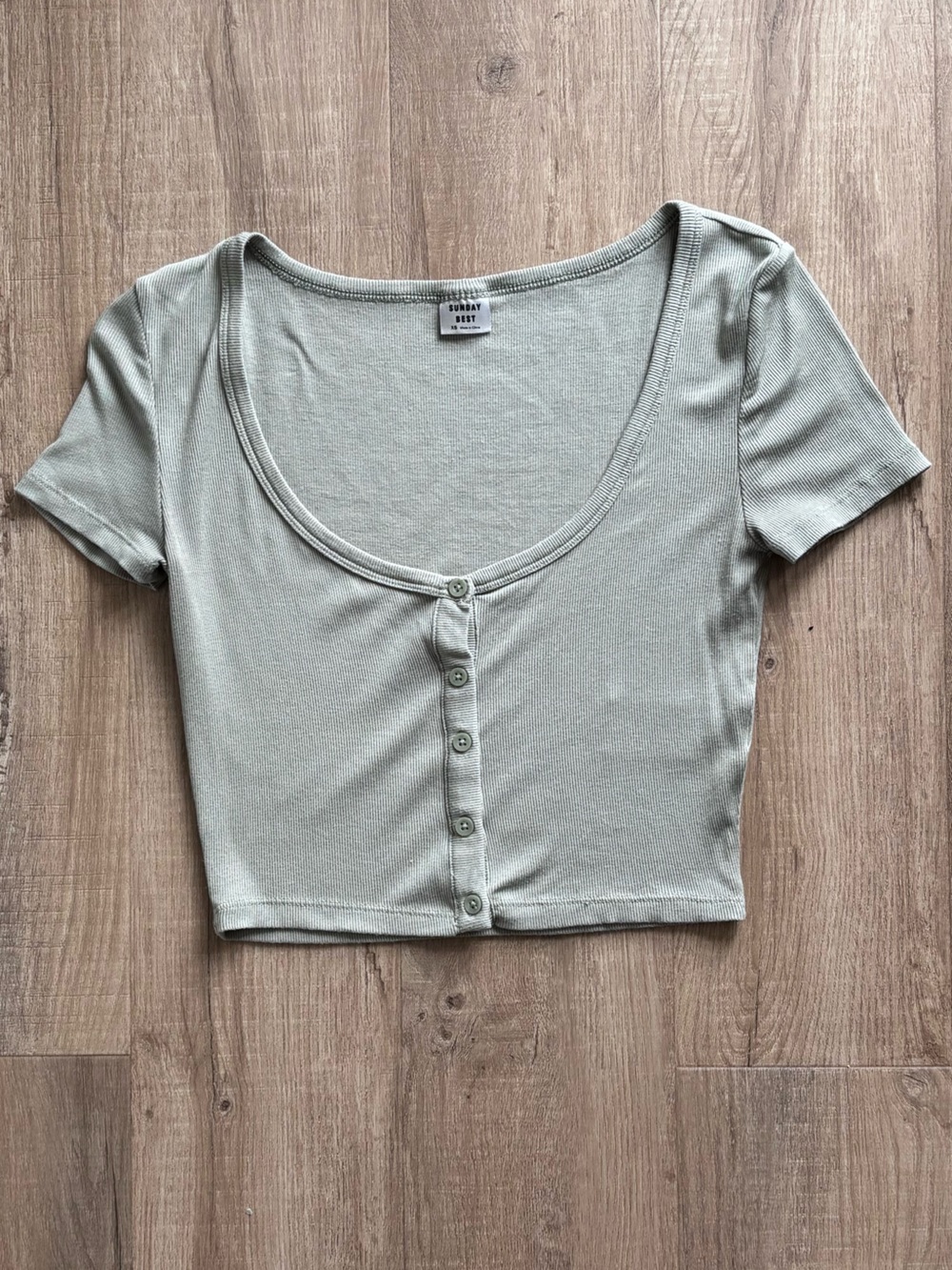 Sunday Best Holly Scoop-Neck Button Crop Top